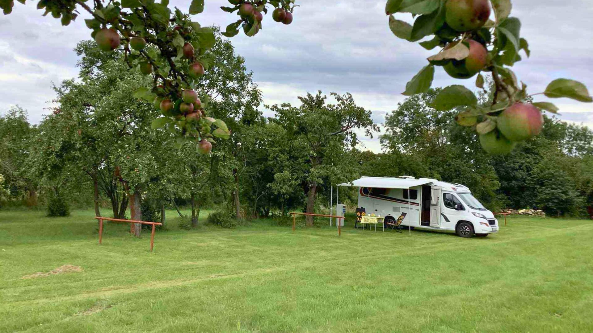 Stání pro karavany na statku